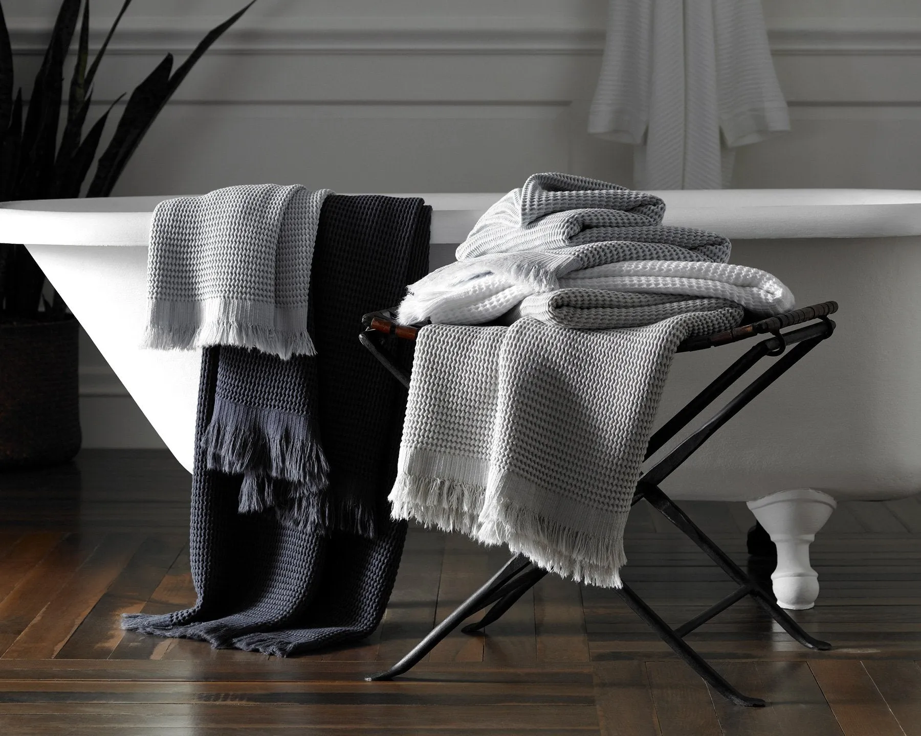 Kiran | Hand Towel